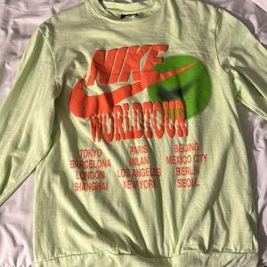 Nike Worldwide Glow In Dark tee Size M